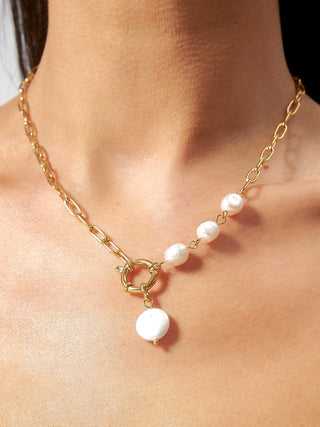 Andromeda Paperclip Freshwater Pearl Necklace